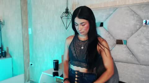 Mariana online show from 04-09-26, 11:48