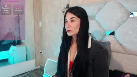 Mariana online show from 04-10-26, 12:21