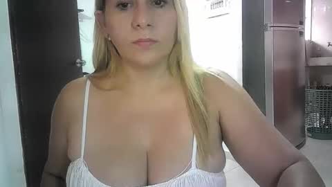 mariana995649 online show from 05-13-26, 07:11