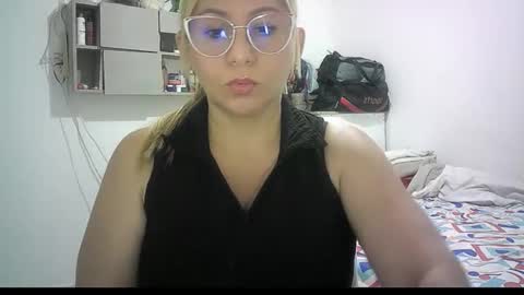 mariana995649 online show from 05-17-26, 02:57