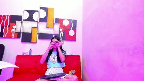 Snapshot of mariana_16_ chatting on 02-26-25, 12:27 mariana_16_ online show from 02-26-25, 12:27