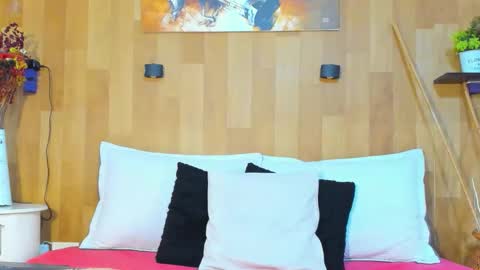 Snapshot of mariana_aangel chatting on 02-14-26, 11:40 Mariana Angel online show from 02-14-26, 11:40