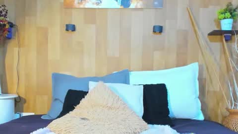 Snapshot of mariana_aangel chatting on 02-25-26, 02:05 Mariana Angel online show from 02-25-26, 02:05