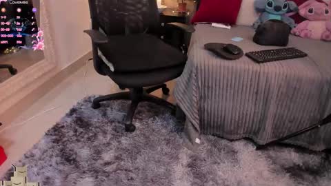 Mar y online show from 11-25-25, 03:01