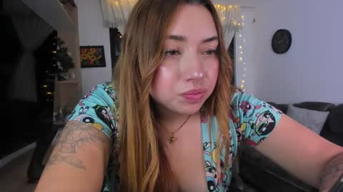 Mariana Castro online show from 01-13-26, 03:01