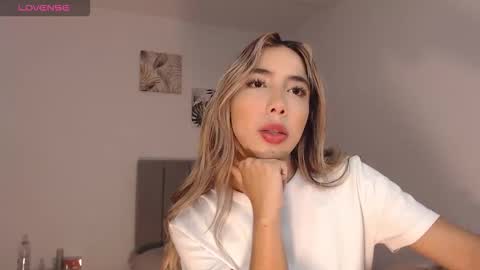 Mariana online show from 02-14-26, 04:48