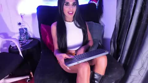 mariana_fadulf_ online show from 12-23-24, 06:44