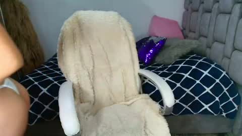 Mariana Gomez online show from 05-11-26, 04:04