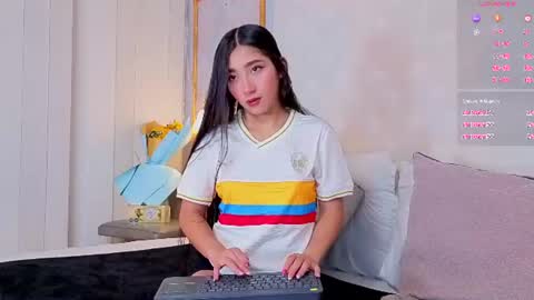 Mariana   online show from 06-23-26, 11:19
