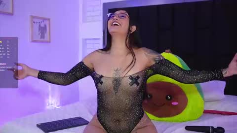Mariana  online show from 09-15-25, 07:03