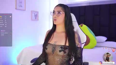 Mariana  online show from 11-21-25, 07:01