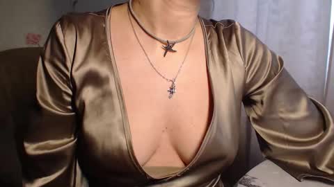 MarianaMur online show from 03-06-26, 05:37