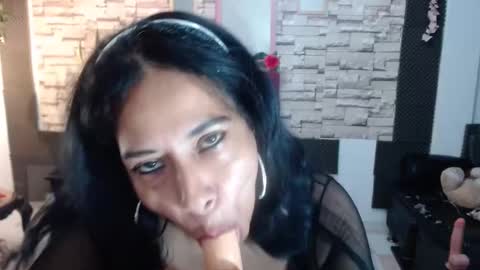 Snapshot of mariana_night chatting on 12-26-24, 09:15 mariana_night online show from 12-26-24, 09:15