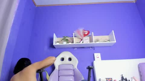 Snapshot of mariana_rossi_ chatting on 04-12-26, 12:43 mariana_rossi_ online show from 04-12-26, 12:43