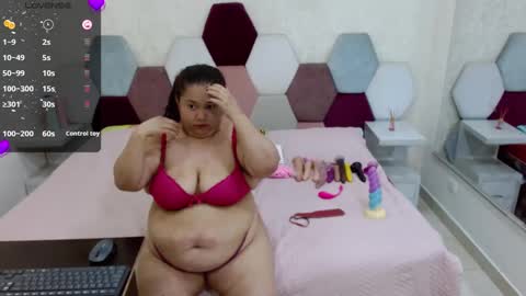 Snapshot of marianabbw_ chatting on 09-12-25, 06:41 mariana online show from 09-12-25, 06:41