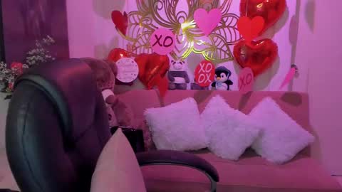 Mariana Lopez online show from 02-17-25, 03:15