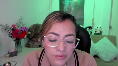 Mariana Lopez online show from 02-26-25, 04:25