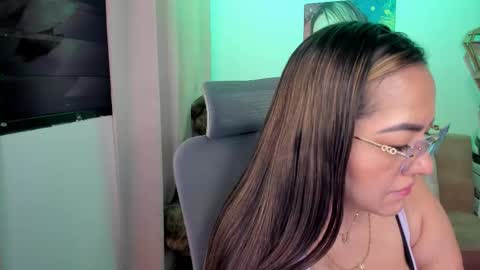 Mariana Lopez online show from 02-17-26, 01:02