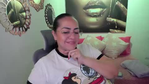 Mariana Lopez online show from 06-11-26, 02:53