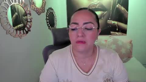 Mariana Lopez online show from 06-24-26, 10:36