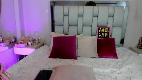 MarianaMiller  online show from 02-18-26, 03:41