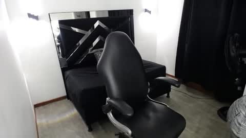 Mariana online show from 03-02-26, 03:09