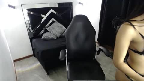 Mariana online show from 03-08-26, 05:22