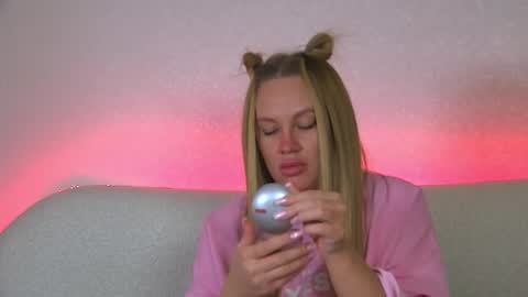 Maria online show from 02-26-25, 04:24