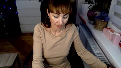 marianika online show from 12-21-25, 04:03