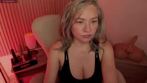 Snapshot of marianl0ve chatting on 01-24-25, 10:32 Marian Love online show from 01-24-25, 10:32