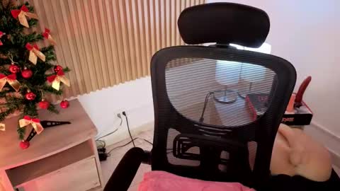 Marian Love  online show from 01-05-26, 05:27