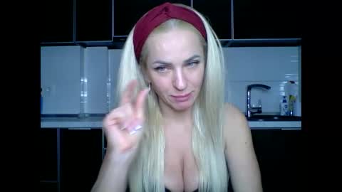 marianna1977 online show from 02-28-25, 12:10