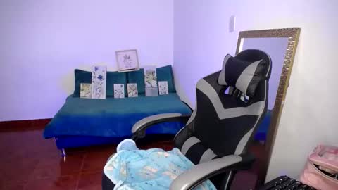 Snapshot of marianna__777 chatting on 12-17-25, 03:12 Mariana online show from 12-17-25, 03:12