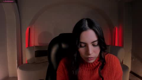 Marianne  online show from 11-27-25, 11:40