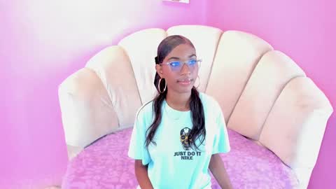 Snapshot of marianrosse chatting on 09-09-25, 07:46 marianrosse online show from 09-09-25, 07:46