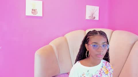 Snapshot of marianrosse chatting on 10-02-25, 08:38 marianrosse online show from 10-02-25, 08:38