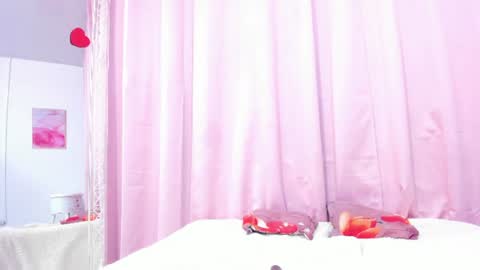 Snapshot of marianrosse chatting on 06-14-26, 02:24 marianrosse online show from 06-14-26, 02:24