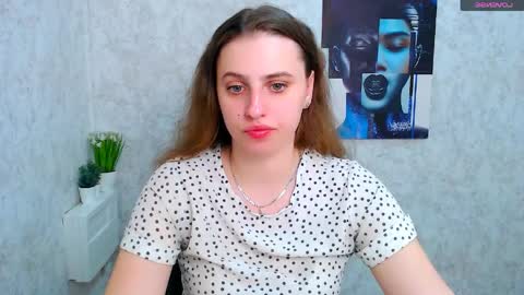 Snapshot of mariatess_ chatting on 04-06-26, 11:00 Mariia online show from 04-06-26, 11:00