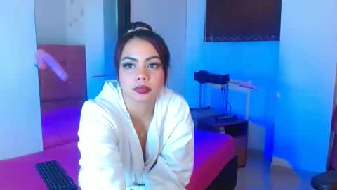 Snapshot of maribelsex303av chatting on 02-27-25, 04:53 maribelsex303av online show from 02-27-25, 04:53