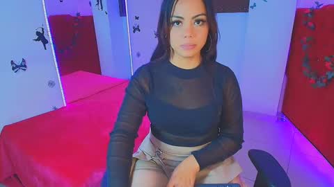 Snapshot of maribelsex303av chatting on 09-23-25, 03:48 maribelsex303av online show from 09-23-25, 03:48