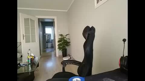 maribor5879 online show from 02-05-25, 03:09