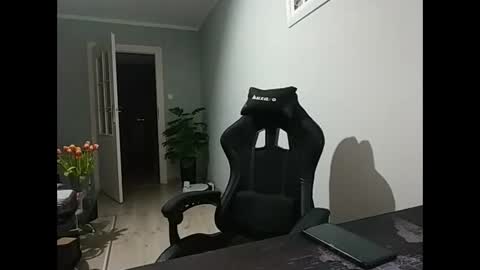 maribor5879 online show from 02-18-25, 01:21