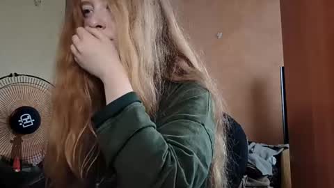 Kate online show from 07-15-26, 04:51