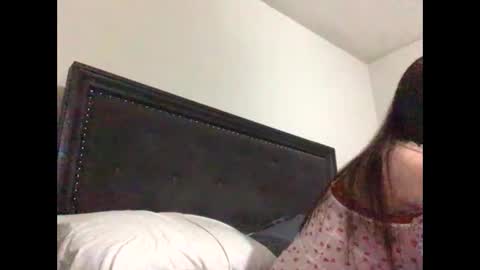 marie00090 online show from 05-02-26, 06:29