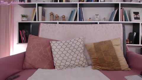 Snapshot of marie_antoinette62 chatting on 12-01-24, 07:36 Maria online show from 12-01-24, 07:36