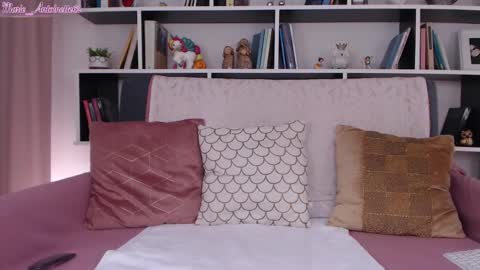 Snapshot of marie_antoinette62 chatting on 02-28-25, 06:54 Maria online show from 02-28-25, 06:54