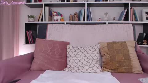 Snapshot of marie_antoinette62 chatting on 03-02-25, 06:48 Maria online show from 03-02-25, 06:48