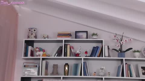 Snapshot of marie_antoinette62 chatting on 10-13-25, 06:41 Maria online show from 10-13-25, 06:41