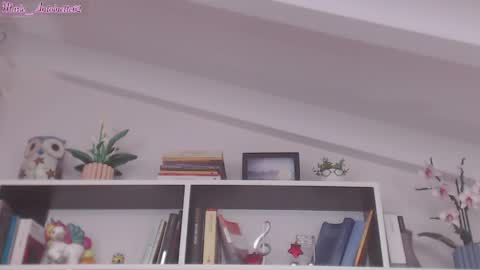Snapshot of marie_antoinette62 chatting on 04-21-26, 02:45 Maria online show from 04-21-26, 02:45