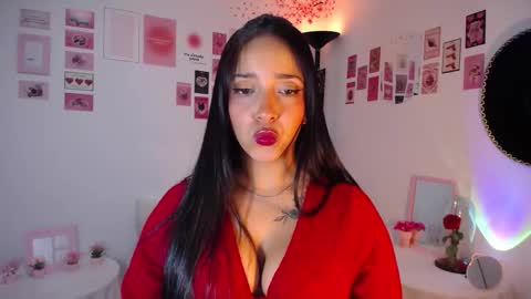 Snapshot of marie_daved chatting on 03-16-26, 07:51 Nicolle online show from 03-16-26, 07:51